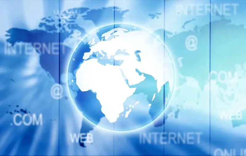 CDN network diagram showing content delivery nodes around the globe