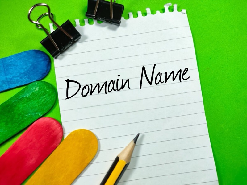 Common domain name mistakes that hurt business and customer trust