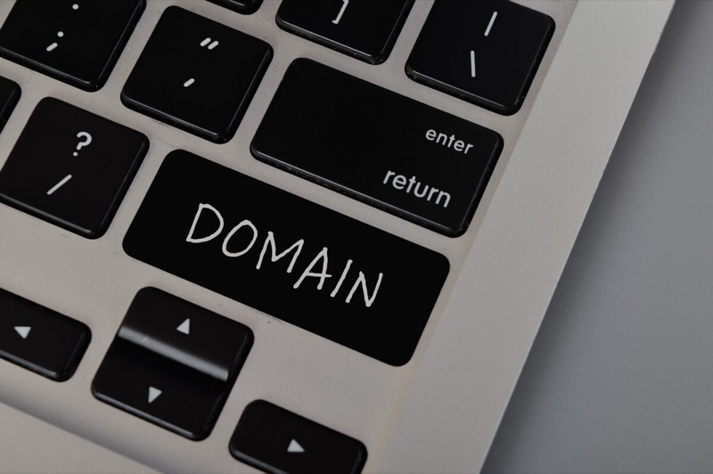 Domain name transfer process from one registrar to another